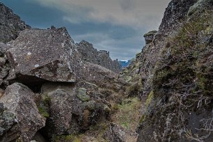 Kontinetalsockelspricka Kontinetalsockelspricka i nationalparken Thingvellur uppkommen genom att kontinentalsocklarna glidit isär, vänstra delen ligger på den amerikanska kontinenten,...