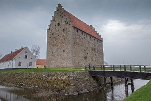 Glimmingehus med vallgravsbro