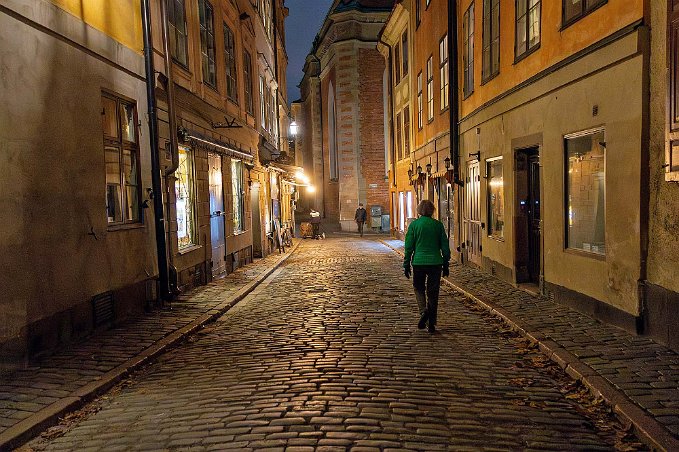 Hantverksvandring På Svartmannagatan på väg till vandringsstarten.
