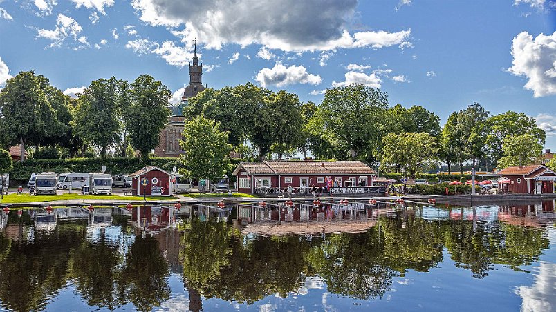 Askersunds gästhamn Askersunds gästhamn. I bakgrunden Askesunds landskyrka.