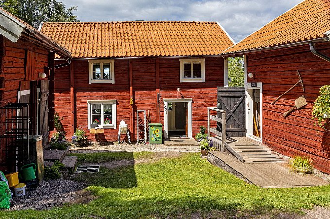 Övralid Farfarsstugan vid Övralid.