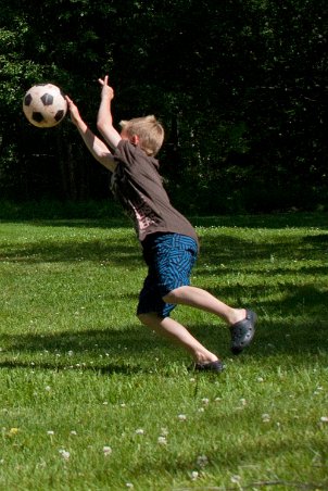 Fotboll - Simon räddar