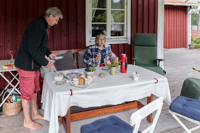 Fika på altanen Hos Erland & Ingrid i Grimsheden, Fengersfors