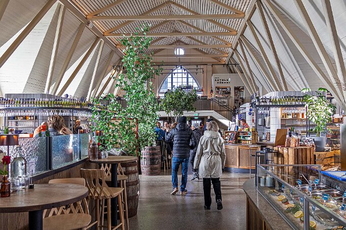 Feskekôrka i Göteborg På väg till lunch i Feskekôrka.
