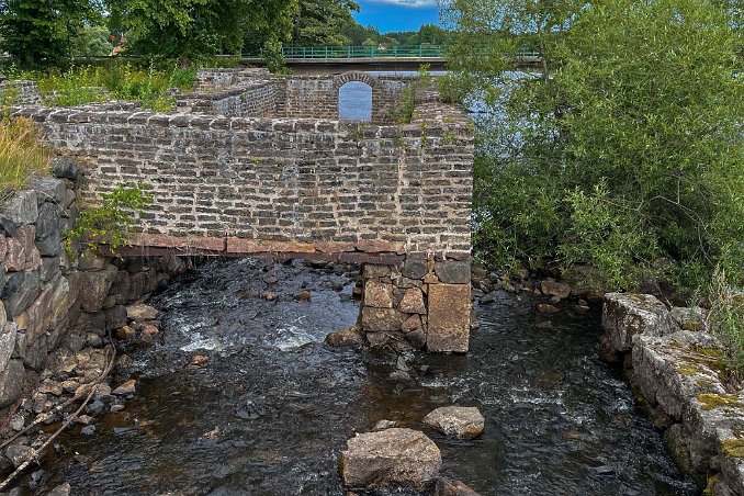 Kvarnruin Kvarnruin från 1700-talet i Gysinge.
