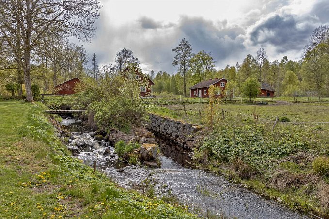 Torne Gård Bäcken vid Torne gård.