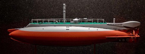 Hajen-modell Hajen är svenska flottans första ubåt, byggd efter amerikansk förebild. Ubåten var rustad för strid vid unionsupplösningen 1905.