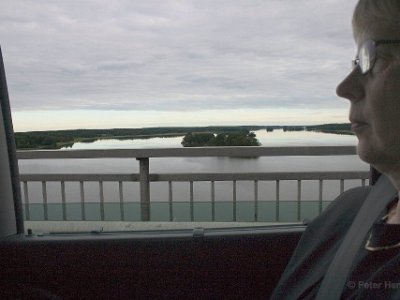040618 I taxi över Strängnäsbron