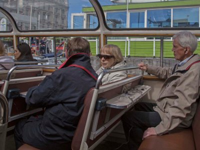 Kanaltur-start Dags för att starta rundtur på Amsterdams kanaler