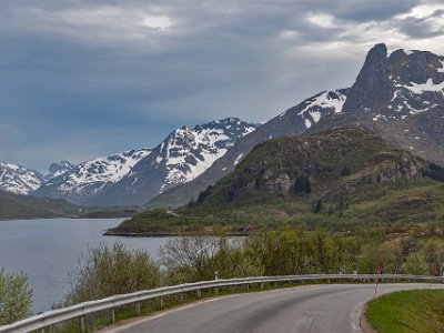 Slöverfjorden Längs vid Slöverfjorden på¨E10.