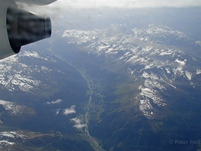 Över Dolomiterna