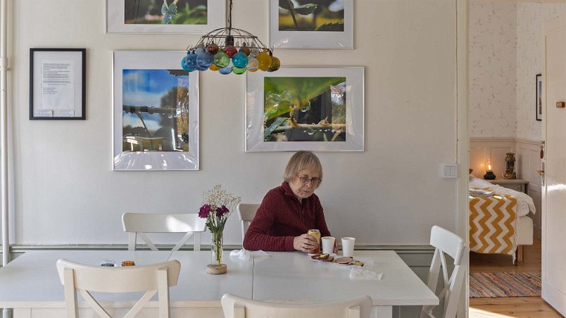 Mellanmål Ett nödvändigt mellanmål efter ankomsten i matsalen som vi hade helt för oss själva.