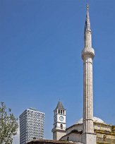 Tirana-torn Profana och sakrala torn i Tirana.