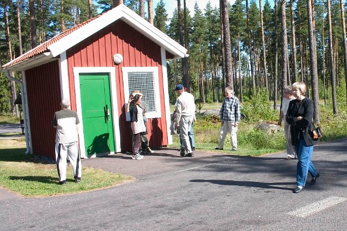 040618 Rastlöst på bussrasten