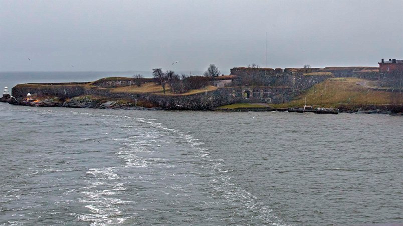 Sveaborg passeras 140110–095350