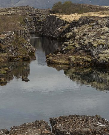 Nationalparken Thingvellir Sprickälv i nationalparken Thingvellir, Island.